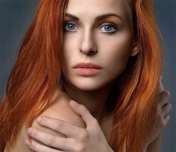 Cheveux avec une couleur cayenne copper